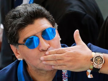 Maradona pide disculpas a la FIFA