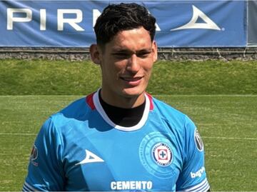 Chiquete quiere la décima para Cruz Azul; “Queremos el título, nos vamos a partir la ma...”, lanzó