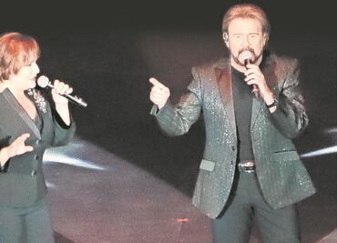 Pimpinela desmenuza sus historias