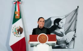 Sheinbaum llama a la afición mexicana a recoger su basura durante celebraciones; pide privilegiar el respeto