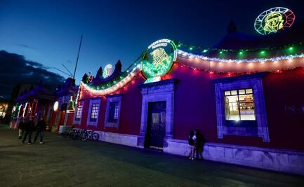 Iluminan el Palacio de Cortés en alcaldía Coyoacán con motivo de las fiestas patrias