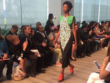 La universidad Jannette Klein presenta a sus graduados en MBFWMx