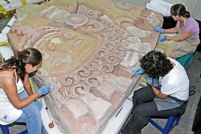 La Tlaltecuhtli y sus colores, en Bellas Artes