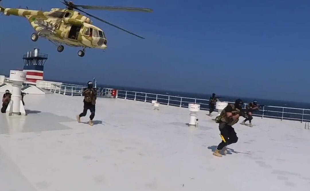 Según los rebeldes, los ataques se realizan en solidaridad con los palestinos de la Franja de Gaza, territorio bombardeado por Israel en el marco de la guerra con Hamas. Foto: Captura video
