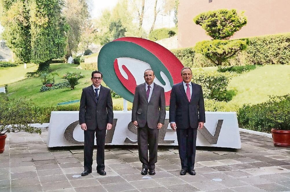 El diputado Jorge Ramos afirma que es inaceptable el nombramiento de Alberto Bazbaz Sacal como director del Cisen. (ARCHIVO EL UNIVERSAL)