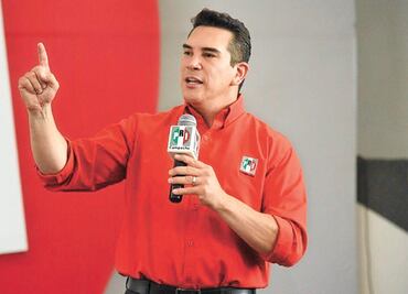 Is Peña Nieto involved in the PRI's internal election?