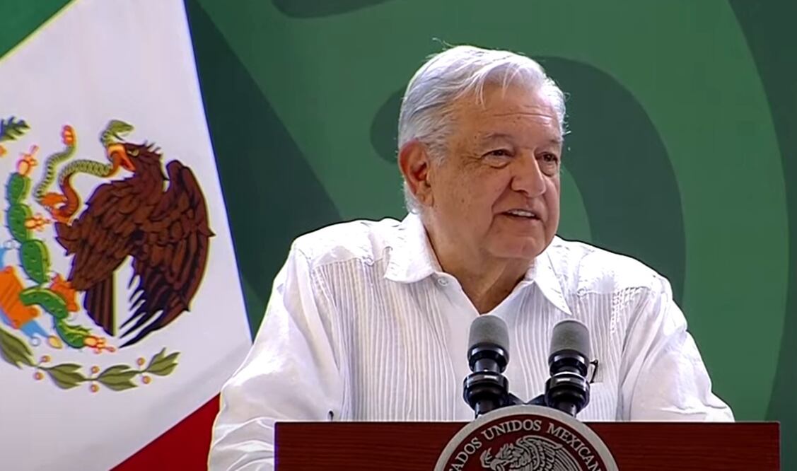 El presidente Andrés Manuel López Obrador destacó este martes su visita a Sinaloa y manifestó que cada vez que acude a esta entidad "me siento como en casa”. Foto: especial