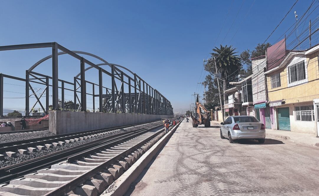 Continúan los trabajos en la construcción de la extensión del Suburbano que irá de Buenavista al AIFA. Foto: de ARTURO CONTRERAS. EL UNIVERSAL