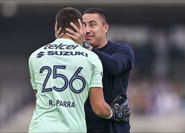 Efraín Juárez respalda titularidad de Rodrigo Parra con Pumas; “No conozco a ningún portero que no la haya cagado”