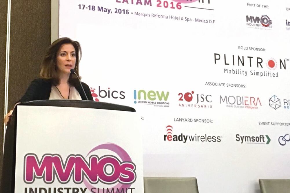 Durante su participación en el MVNO’s Industry Summit Latam 2016, Mónica Aspe, subsecretaria de Comunicaciones, estimó que en dos o tres años los móviles virtuales estarán a la altura del promedio global (TOMADA DE TWITTER @SONIXAG)