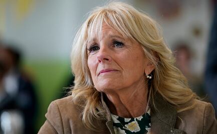Primera dama de EU, Jill Biden, da positivo a Covid-19