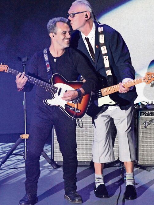 Los artistas pusieron a bailar al Auditorio Nacional (CARLOS MEJIA. EL UNIVERSAL)