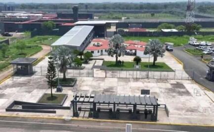 Trasladan a 152 reclusos al nuevo Centro Penitenciario Número 9 en Huimanguillo, Tabasco