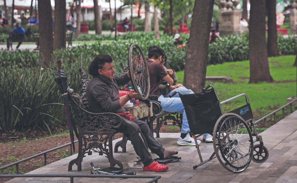 Después de un accidente que lo dejó sin poder caminar, René pasó una temporada en un albergue para personas en situación de calle. Foto: Luis Camacho/ EL UNIVERSAL