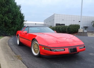 El Corvette V12 que quería devorar al Dodge Viper y jamás lo logró