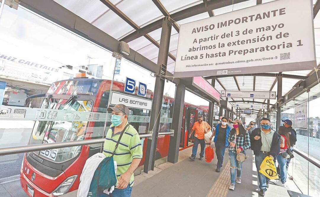 Son 52 estaciones que integran la L5, la segunda más larga, que en operación normal estiman transportará a 210 mil pasajeros diarios. Foto: Berenice Fregoso. EL UNIVERSAL