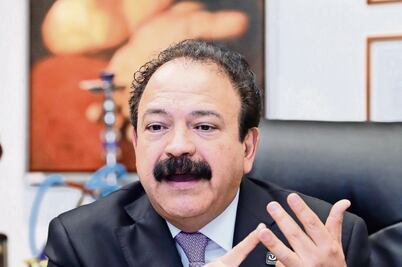 “Sí me gustaría ser titular de Salud federal”