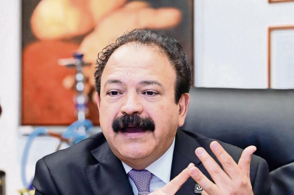 Armando Ahued, Secretario de Salud de la Ciudad de México. (LUCÍA GODÍNEZ. EL UNIVERSAL)