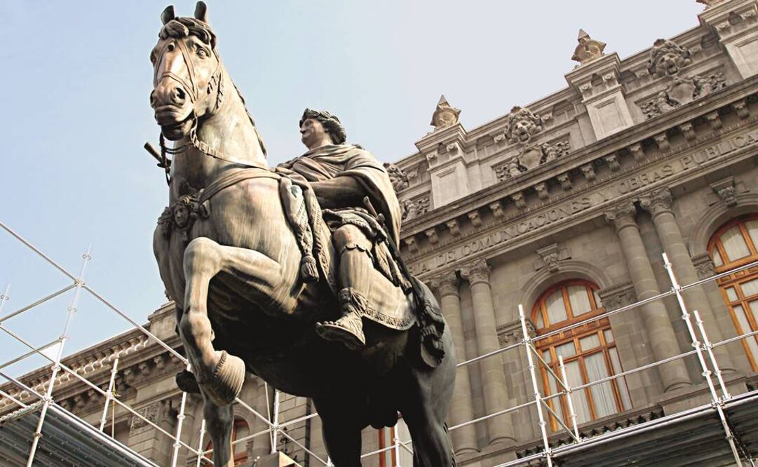 El organismo también recomienda al GDF elaborar una campaña de difusión —a la que se dé la debida publicidad— sobre el valor cultural, histórico y artístico, tanto de la escultura como de su autor, Manuel Tolsá. FOTO: Archivo.