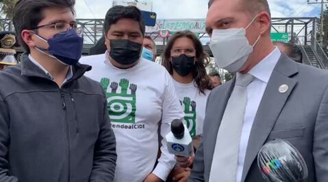 Tras 6 horas y dialogar con alcalde de Cuajimalpa, estudiantes del CIDE liberan la carretera México-Toluca