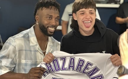 Peso Pluma le pidió un autógrafo al beisbolista mexicano Randy Arozarena