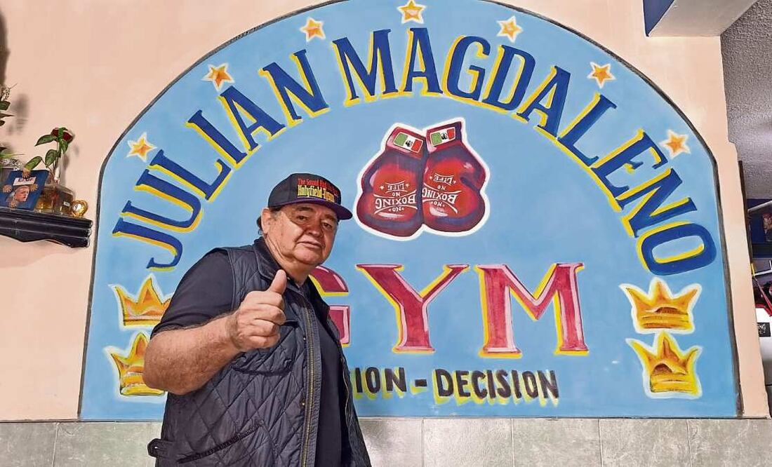 Le gusta apoyar a los jóvenes que tienen el sueño de emular a Canelo. Foto: Sebastián García M / EL UNIVERSAL