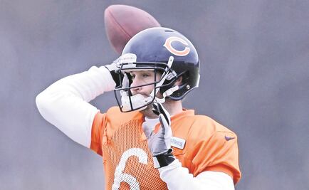 Jay Cutler interesa a los Dolphins