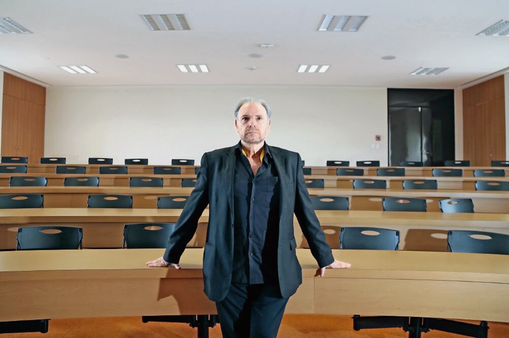 Mordzinski ha dedicado casi 30 años a fotografiar escritores (GONZALO IBAÑEZ. EL UNIVERSAL)