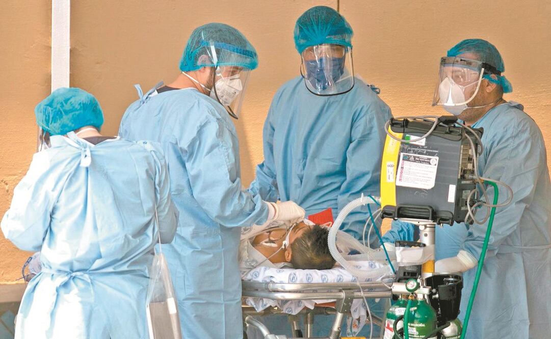 El Hospital General de México Eduardo Liceaga trabaja a su máxima capacidad en el área Triage Covid-19. Del total de nosocomios para atender a contagiados en la zona metropolitana, 12 cuentan con capacidad media. Foto: GALO CAÑAS. CUARTOSCURO