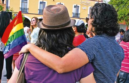 CNDH busca garantizar matrimonio igualitario en Puebla