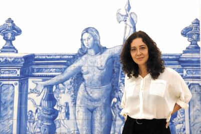 “El colonialismo es una marca de identidad de Latinoamérica”: Adriana Varejão, artista brasileña