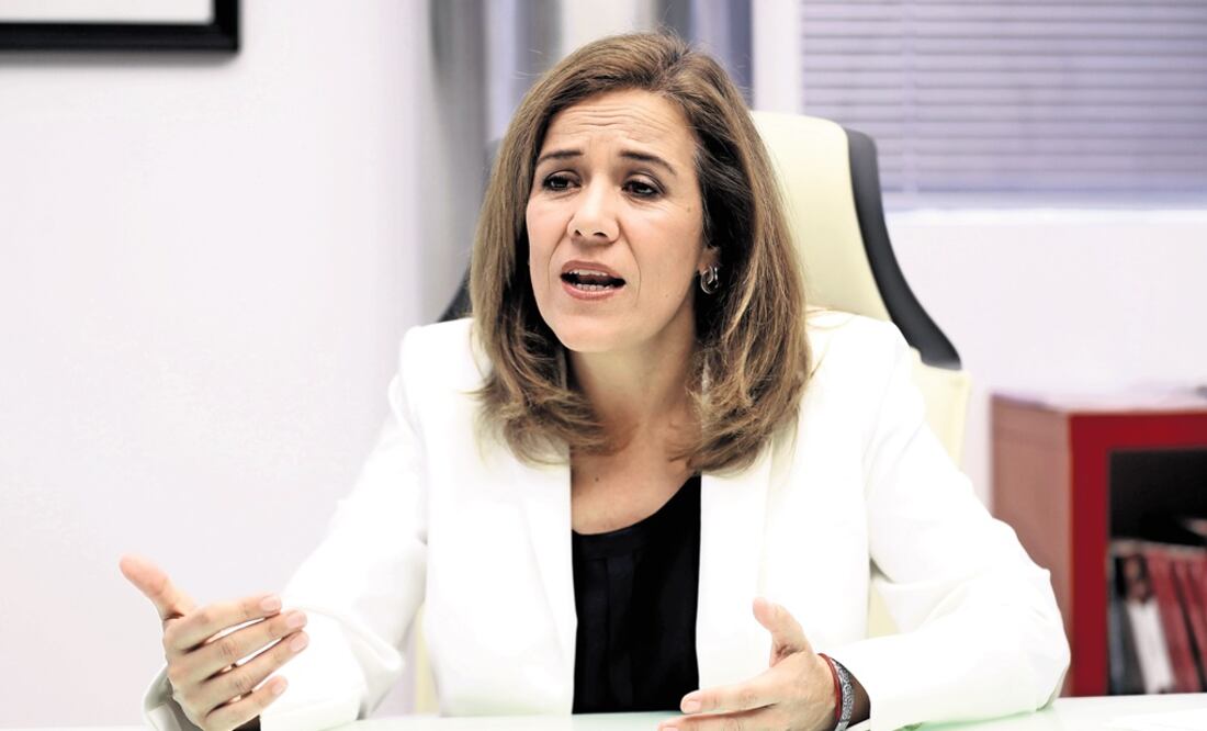 Propone Margarita Zavala quitar ISR a quienes ganen menos de 15 mil pesos