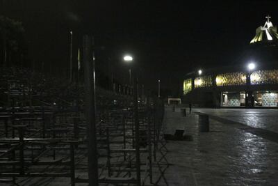 Colocan gradas en la Basílica para misa del Papa