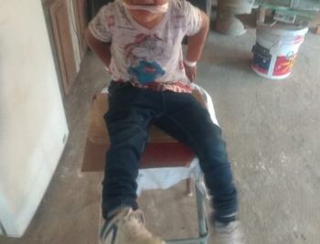 Rescatan a niño maltratado y amordazado por sus padres en la Doctores