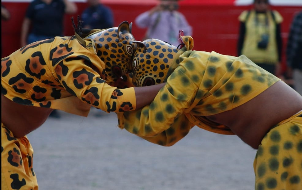 La Feria de San Mateo Navidad y Año Nuevo de Chilpancingo da inicio y apertura a las festividades con el tradicional Paseo del Pendón por las calles de la capital del estado. Foto: Cuartoscuro.com  archivo/EL UNIVERSAL