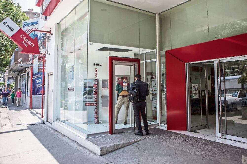 Standard and Poor’s indicó que a raíz de la crisis financiera de 2008 se analizó el rol de los gobiernos cuando el sistema bancario afronte dificultades (ARCHIVO EL UNIVERSAL)