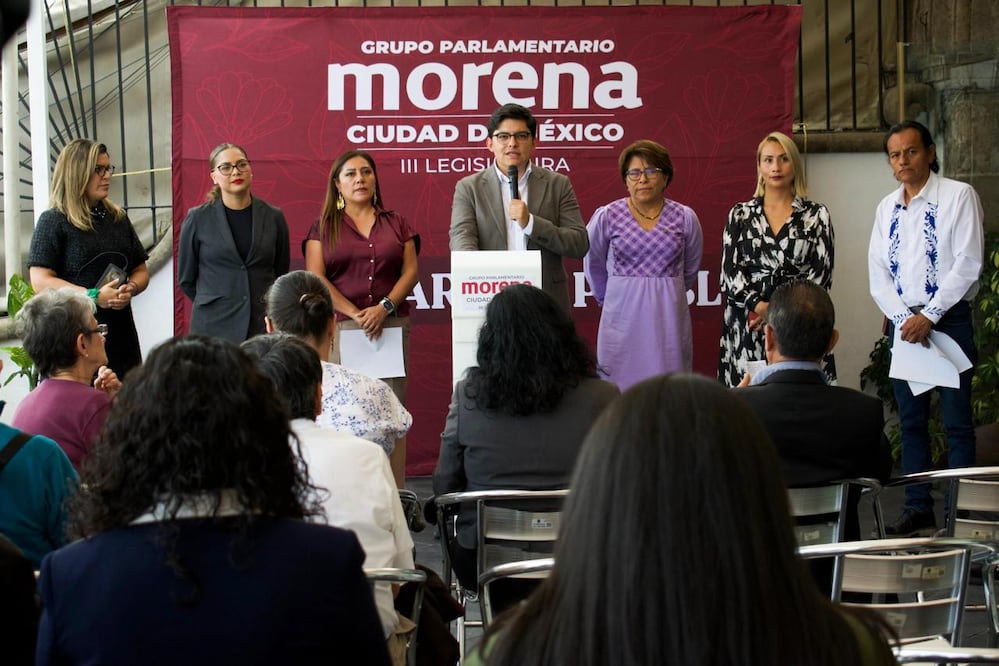 Promoverá Morena busca crear una Comisión Especial para investigar violencia en la marcha de la Generación Z. (Foto: especial)