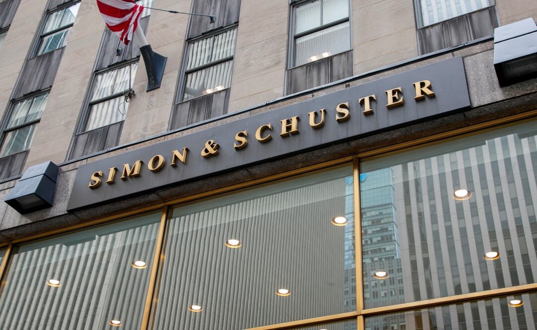 Entre los autores de Simon & Schuster se encuentran Stephen King, Colleen Hoover y Bob Woodward. Foto: EFE