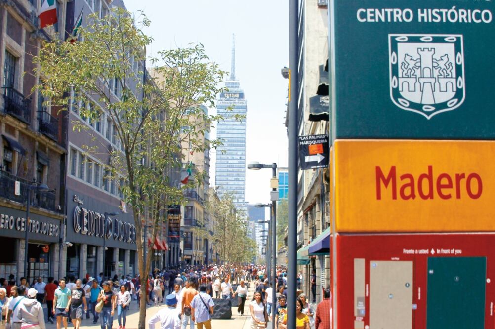 Zona de operación. Los detenidos le quitaron la cartera a una persona que caminaba en la esquina de Francisco I. Madero y Gante. Foto: ARCHIVO EL UNIVERSAL
