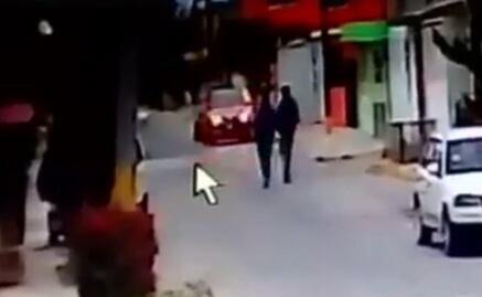 Video. Captan asalto a automovilista en Coacalco