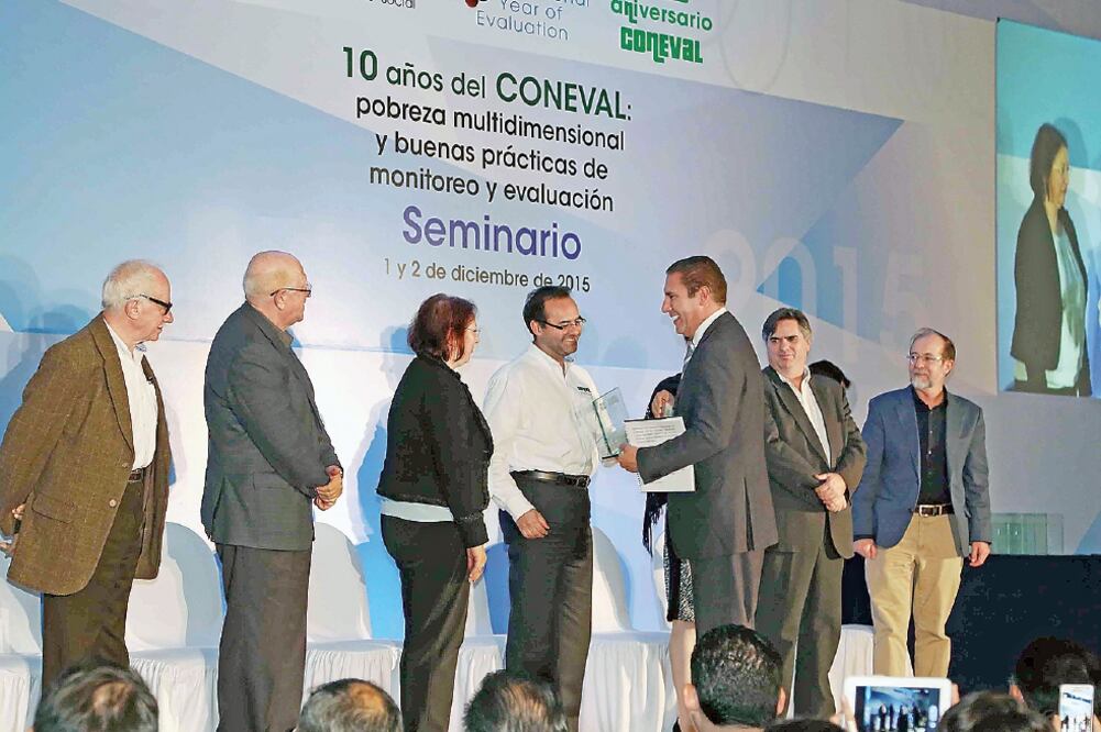 El gobernador Moreno Valle dijo que los logros son producto de la ejecución de 66 mil acciones, divididas en 10 programas con un gasto de 2 mil millones de pesos (Especial)