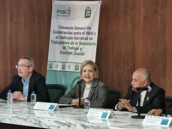 Sindicatos deben asumir transparencia y atender solicitudes de información: Inai