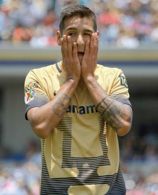 Pese a que Ismael Sosa negó días atrás su salida del Universidad, el delantero es nuevo elemento de Tigres (MARCOS DOMÍNGUEZ. JAM MEDIA)