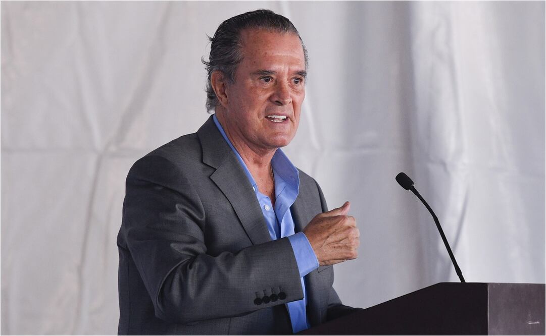 Raúl Orvañanos, un histórico de la narración futbolera. FOTO: IMAGO7