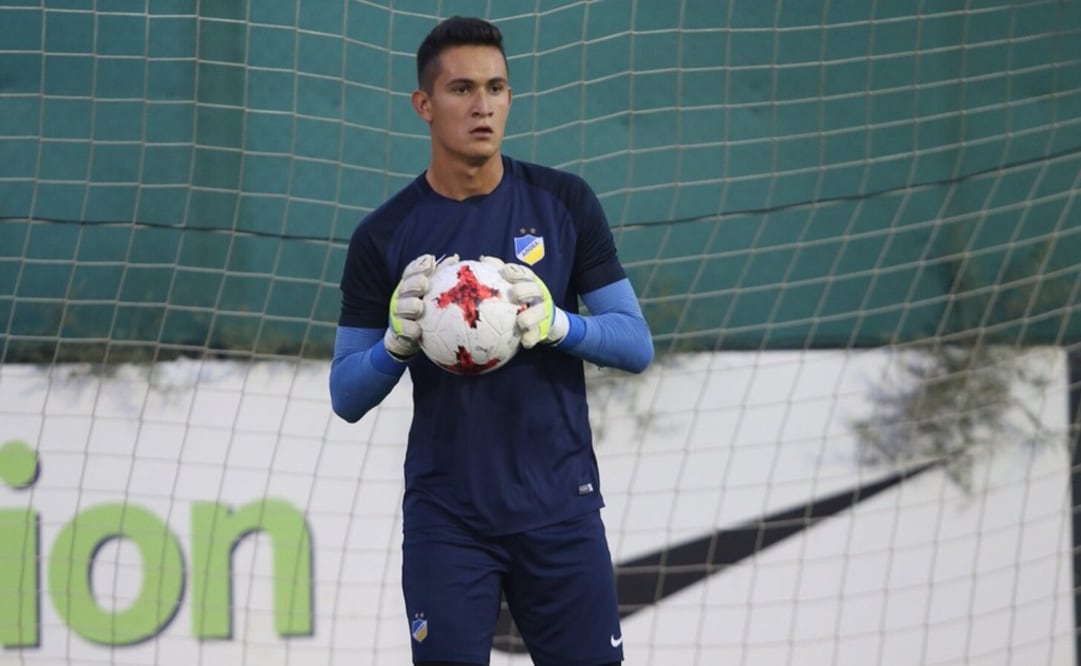 Twitter (@RaulGudino1). El guardameta mexicano durante un entrenamiento del APOEL