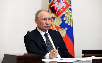 Vladimir Putin acusa a EU de "buscar prolongar" conflicto entre Rusia y Ucrania