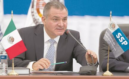 Cuestionan vínculos de exfuncionarios del FBI y la CIA con García Luna