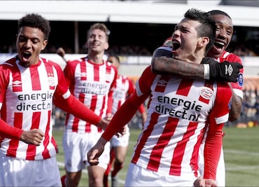 'Chucky' Lozano marca el gol del triunfo del PSV