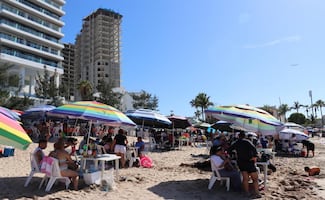 Mazatlán rompe récord turístico; registra 84% de ocupación hotelera por Día del Maestro