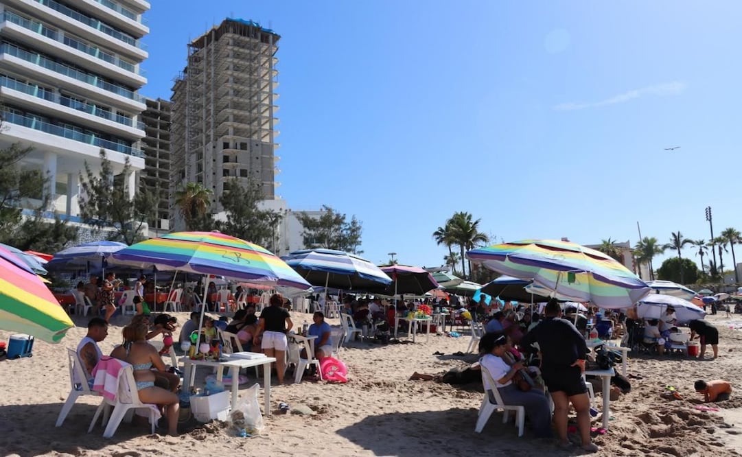 Mazatlán rompe récord turístico; registra 84% de ocupación hotelera por Día del Maestro. Foto: Especial
